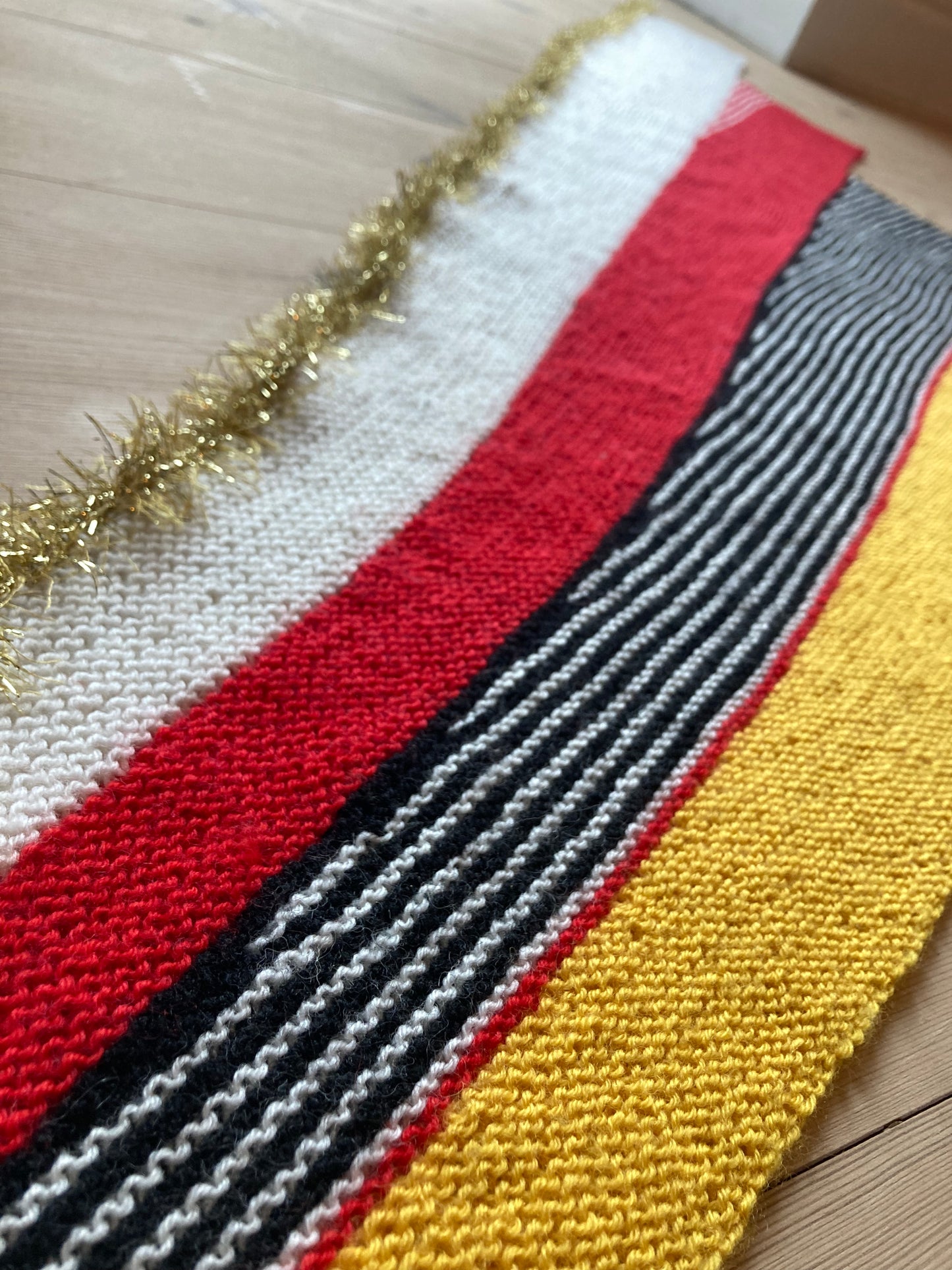 Knitted scarf