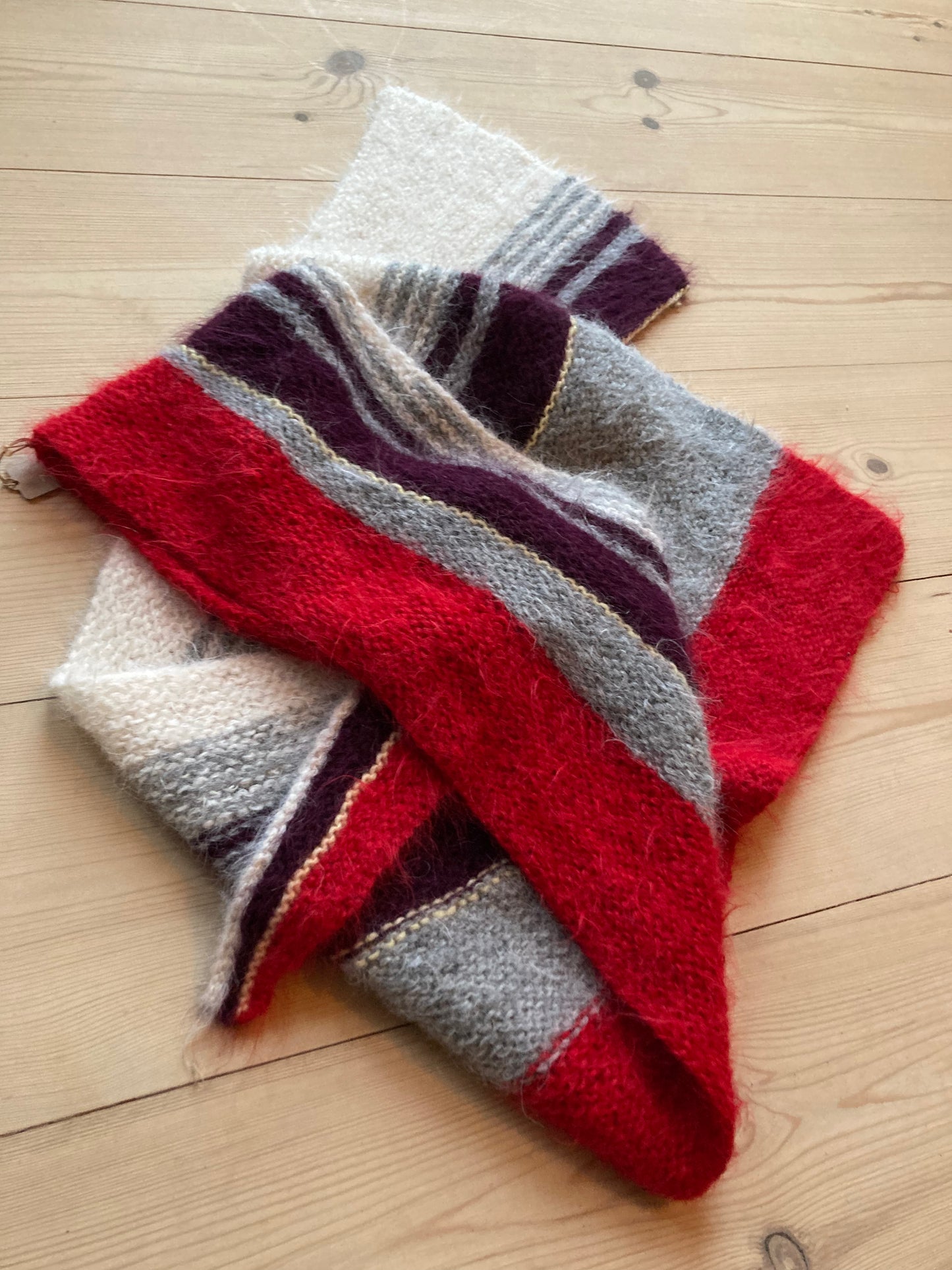 Knitted scarf